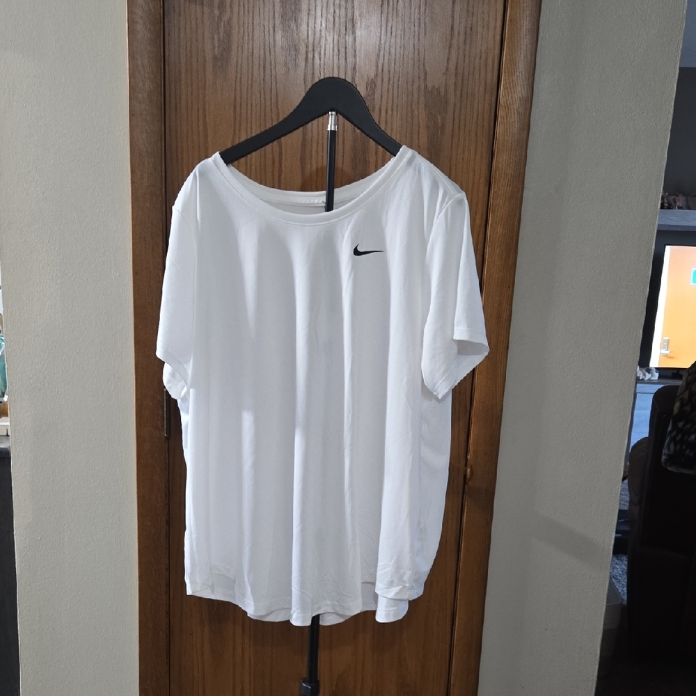 Nike Women's White Short-Sleeve Crew Tee